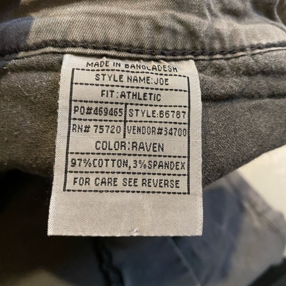 BKE Athletic Fit Raven Gray Flat FrontCotton Shorts Size 36 - Picture 7 of 7